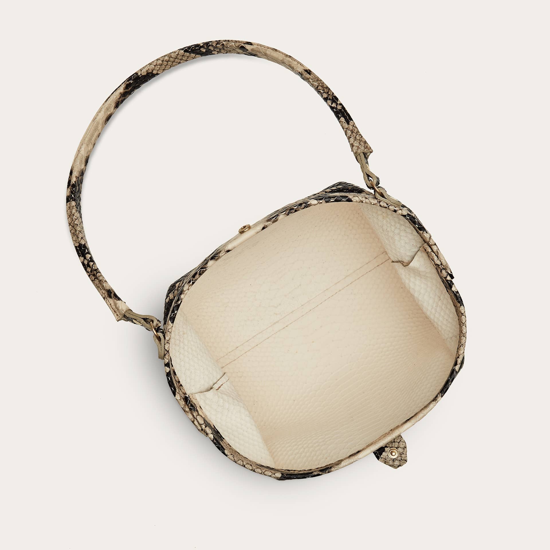 Hug Bag in Python Pattern