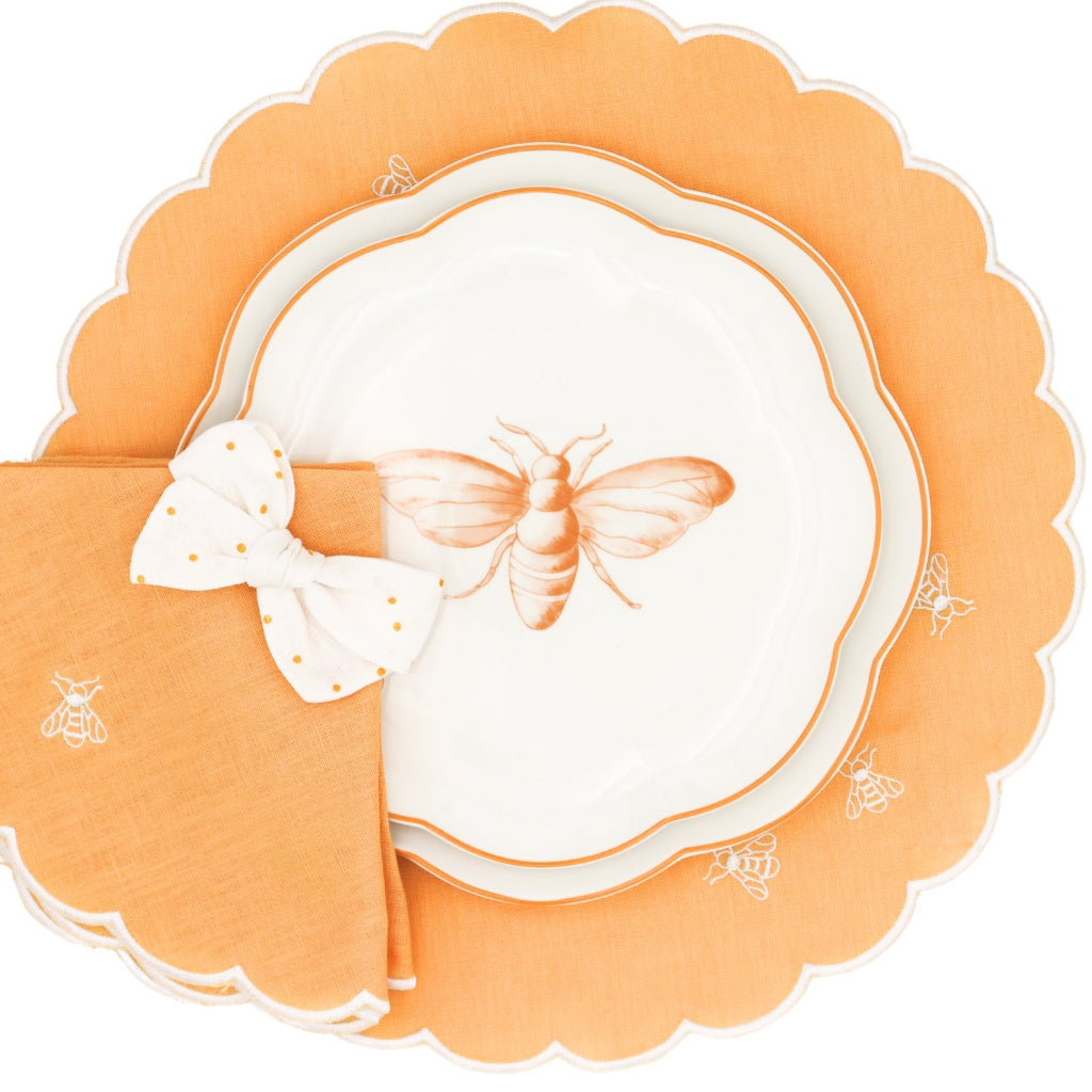 Bumble Voyage Scalloped Dinner Plate | Set of 4 (+1 Bonus Plate)
