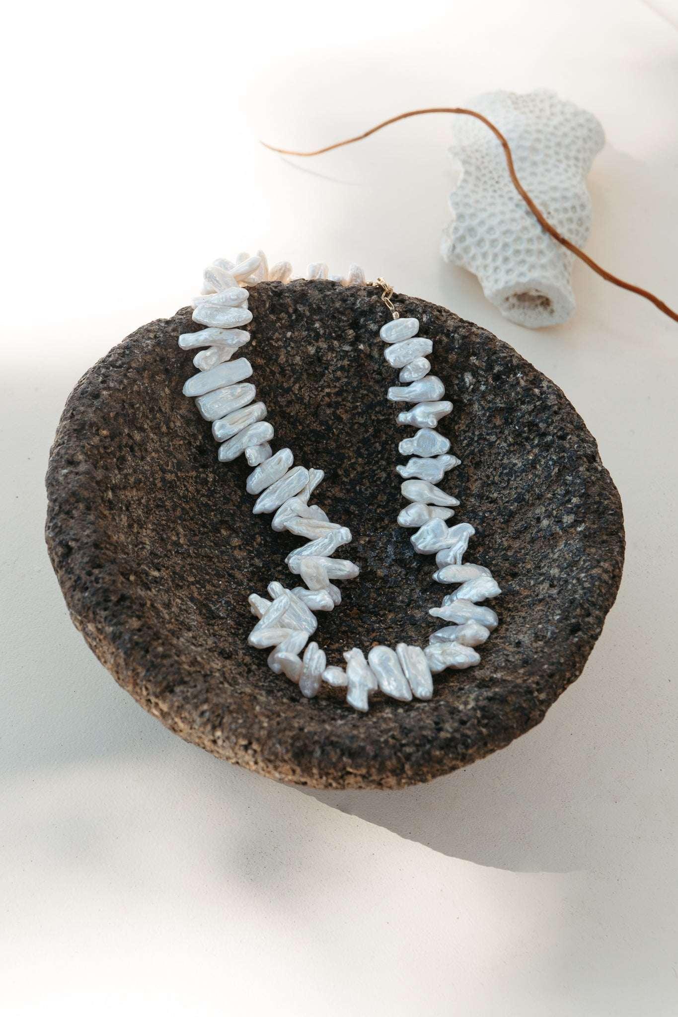 Eva Baroque Pearl Necklace