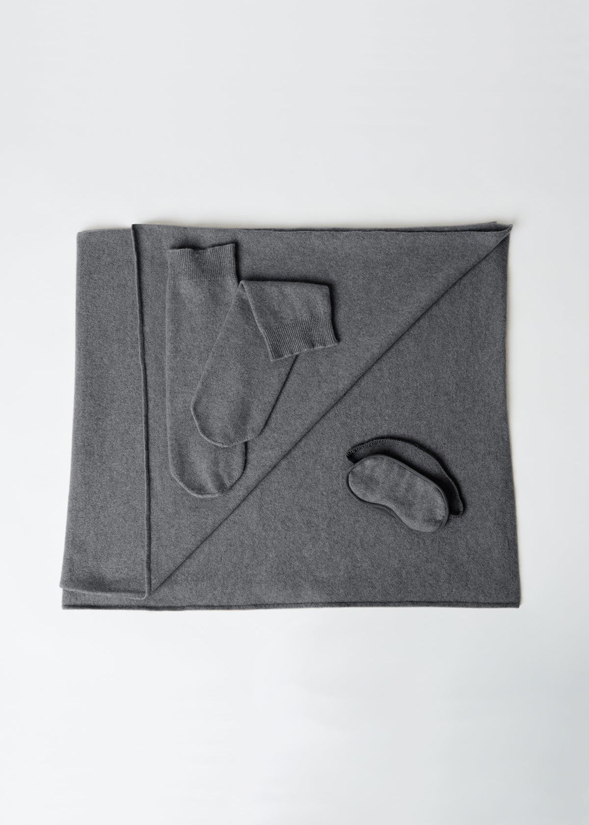 CLOUD NINE CASHMERE TRAVEL SET