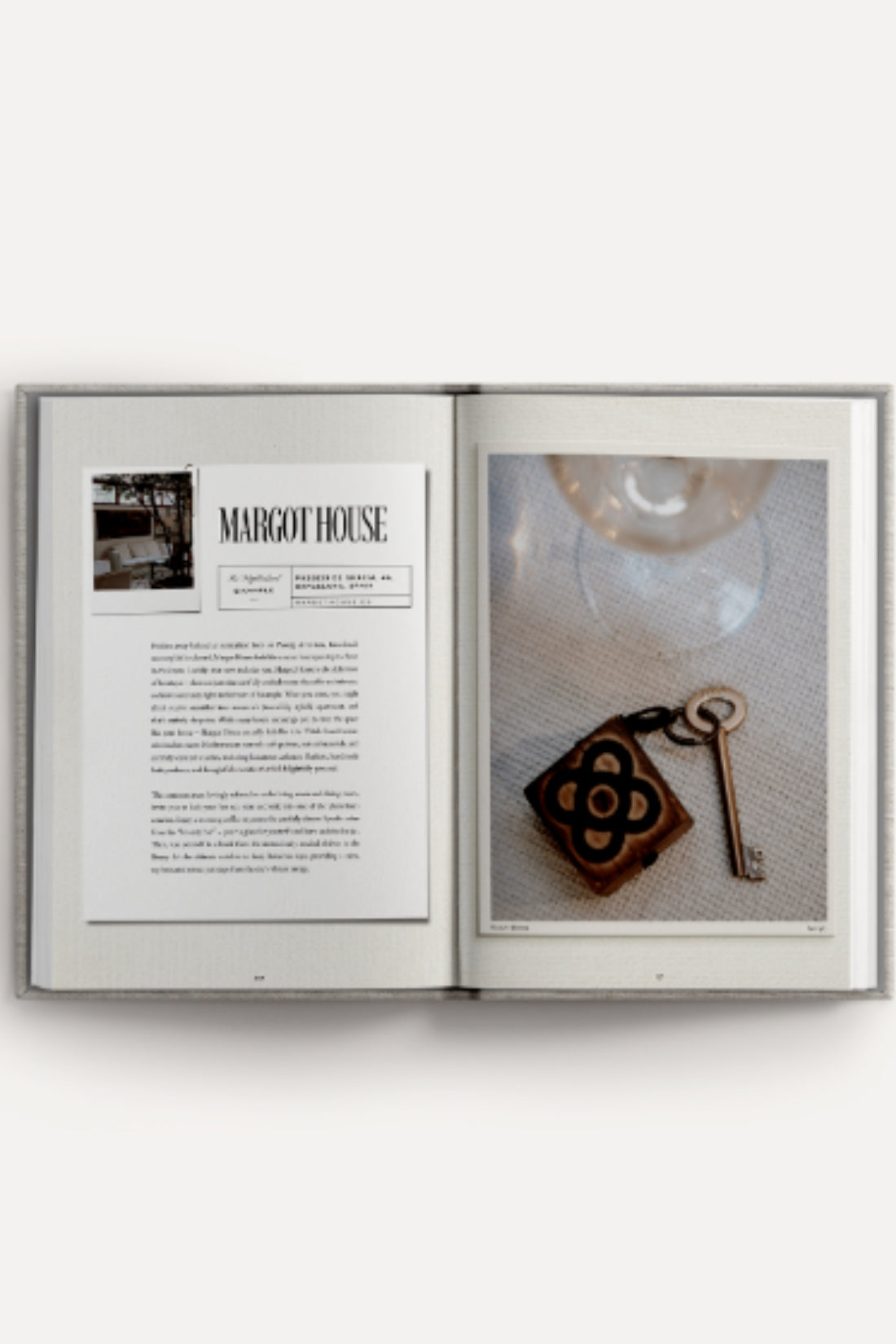 The Barcelona Guide: A Coffee Table Travel Book