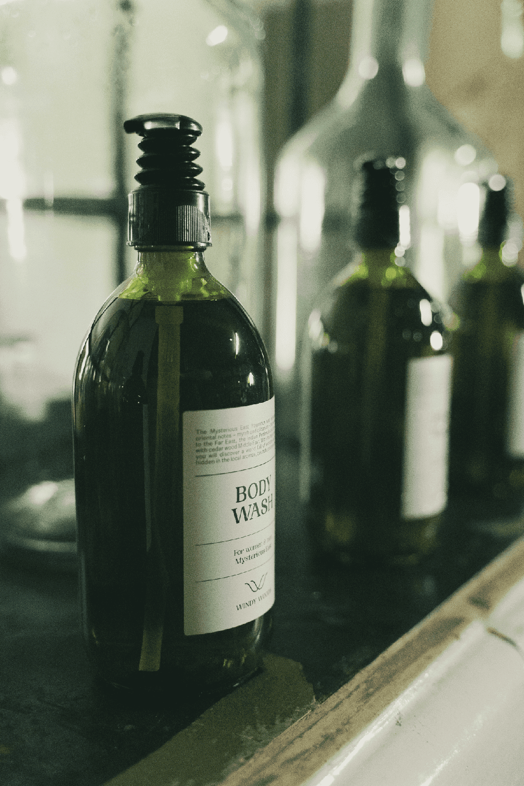 BODY WASH Mysterious East