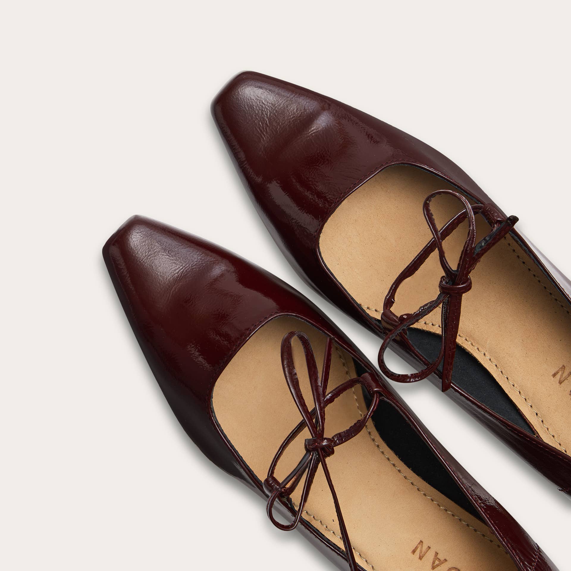 Din Heels in Glossy Bordeaux