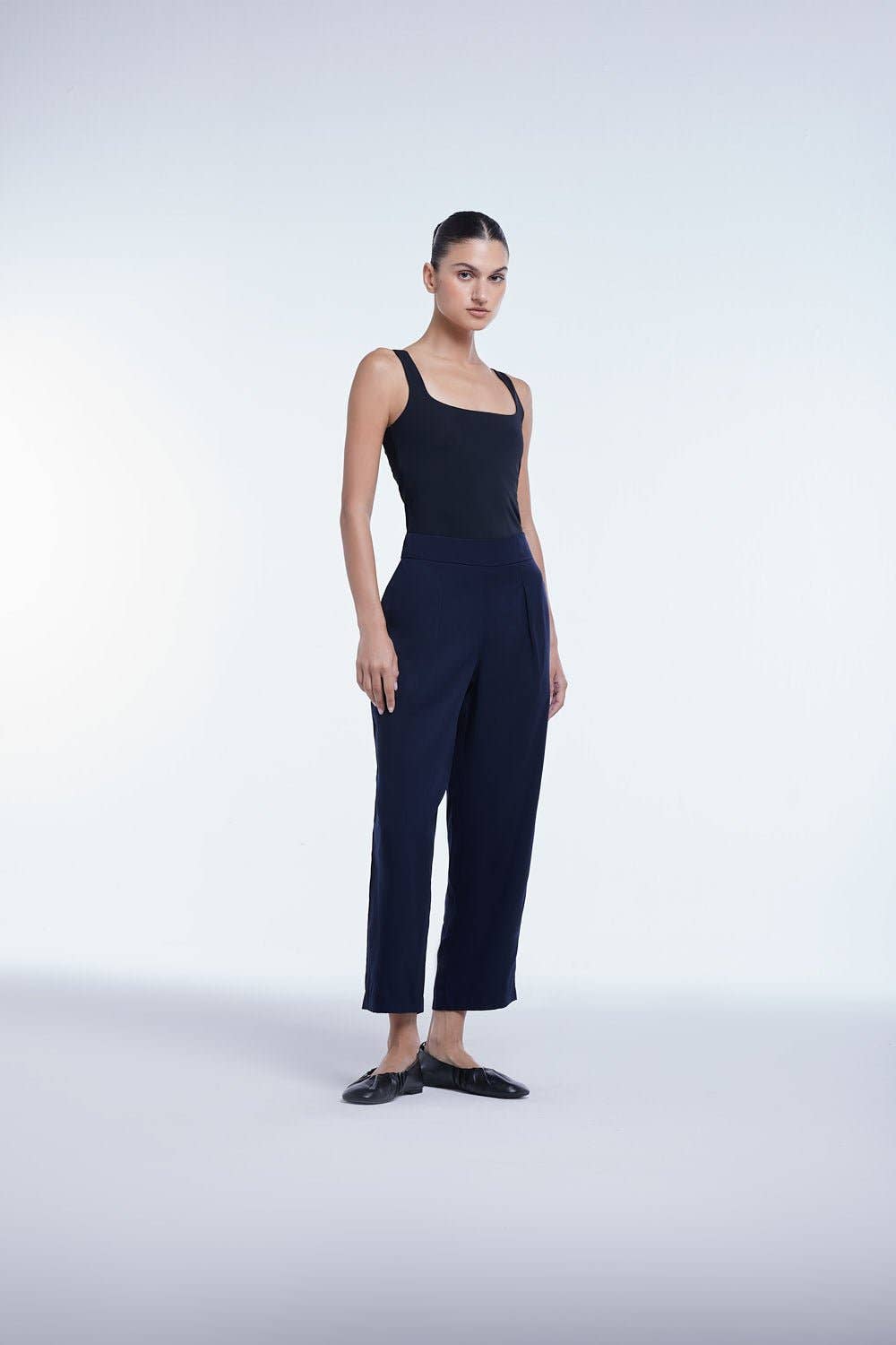 Tencel Mid-Rise Tapered Pants in Navy Blue