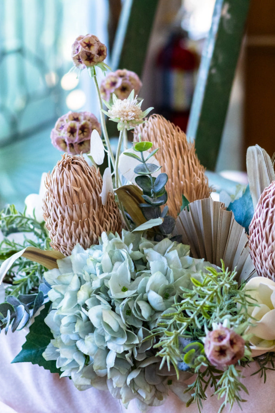 The Egret Elongated Centerpiece Drop In