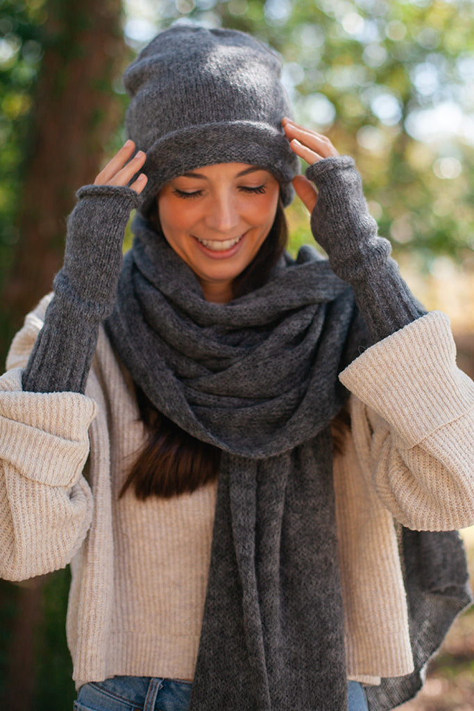 Charcoal Essential Knit Alpaca Gloves