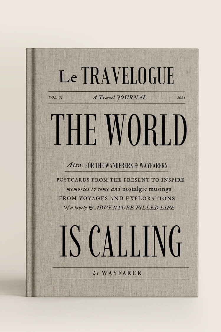 Book titled 'Le Travelogue' with text on a beige background