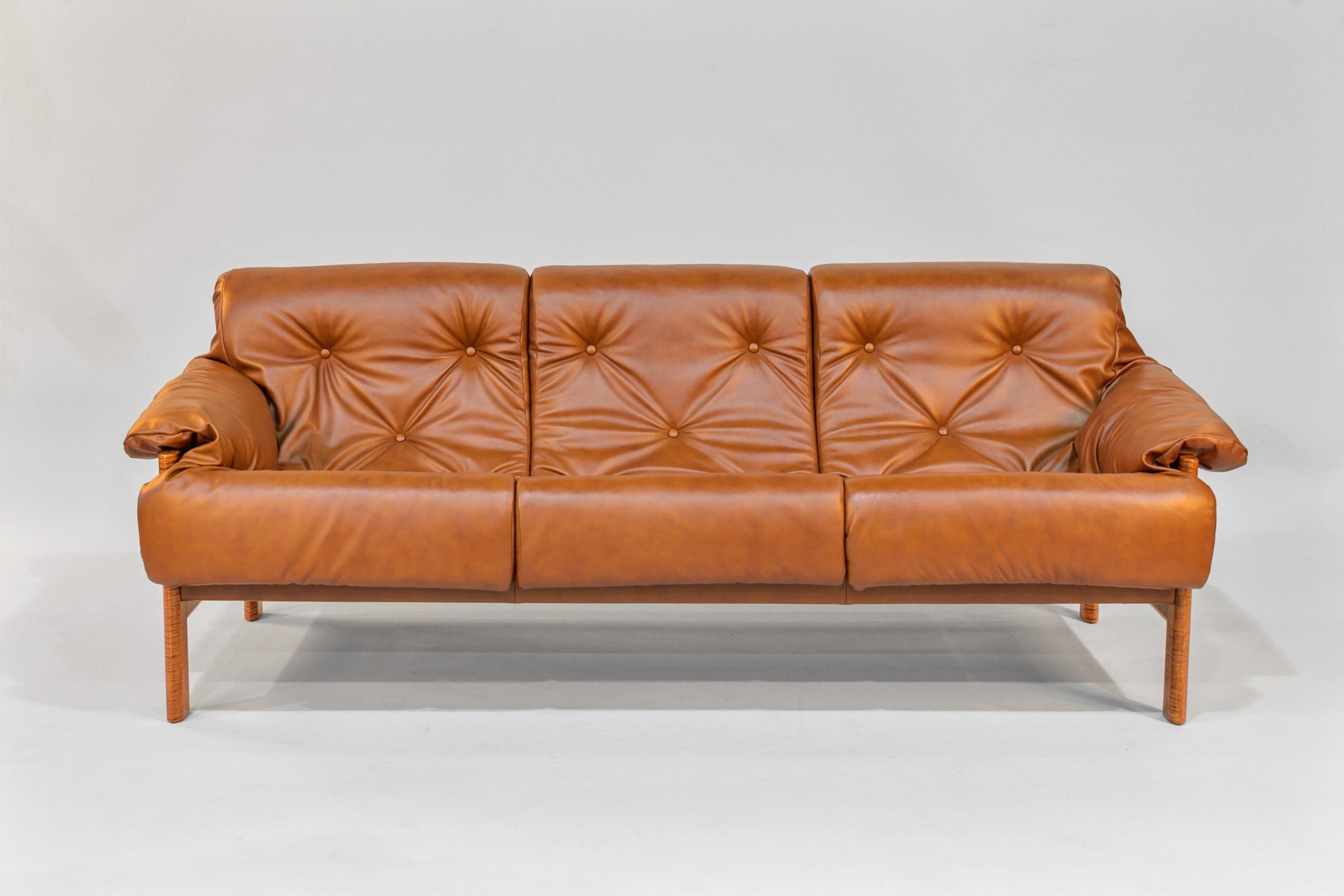 Sofa | Brown Leather with Tiger Maple Arms (Honey)