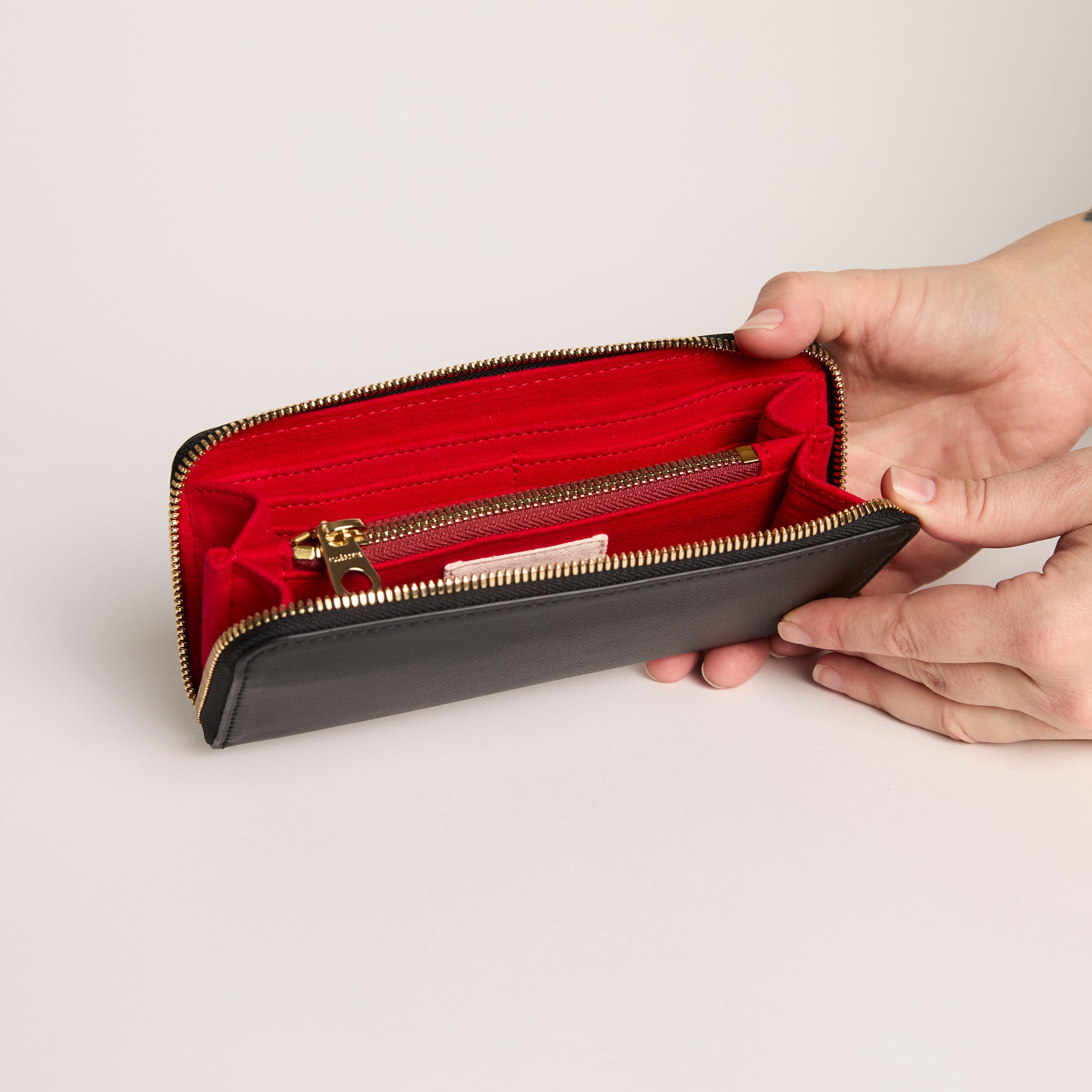 Gala Long Vegan Wallet | Black / Lipstick Red