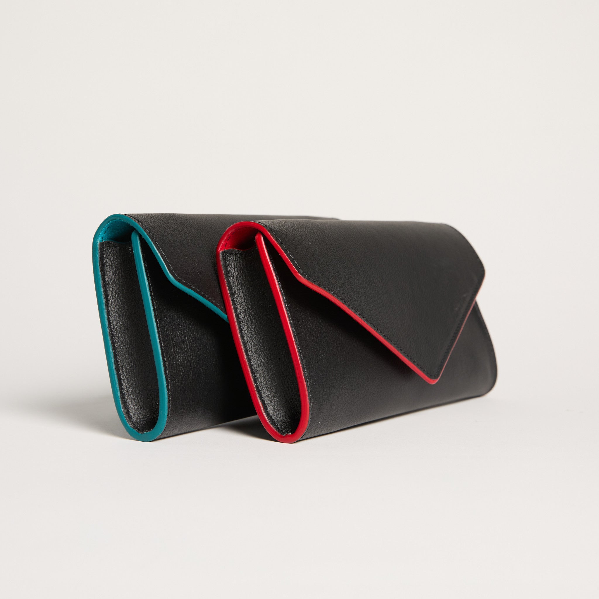 Gala Clutch / Vegan Wallet-on-Chain | Black