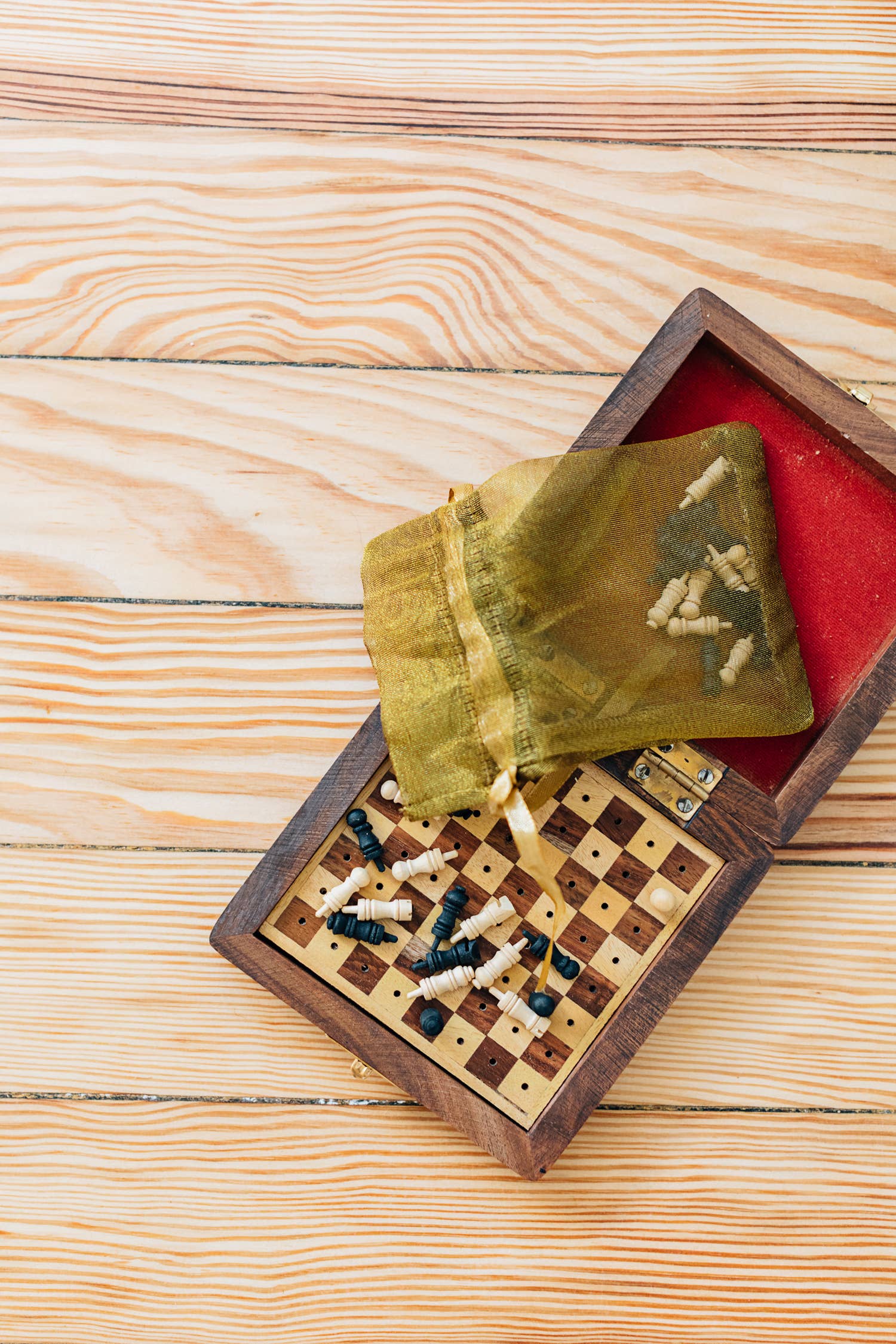 Shesham Travel Chess Set *