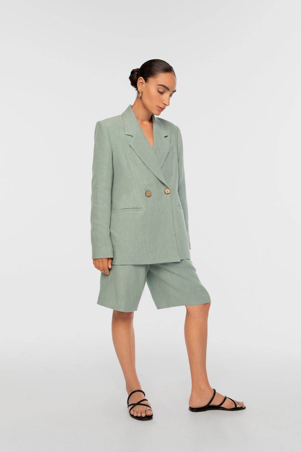 Signature Linen Double-Breasted Blazer
