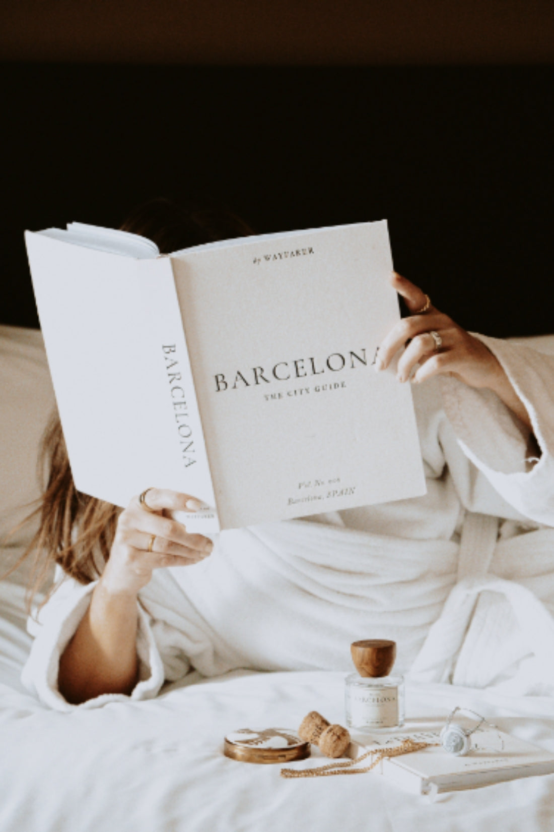 The Barcelona Guide: A Coffee Table Travel Book