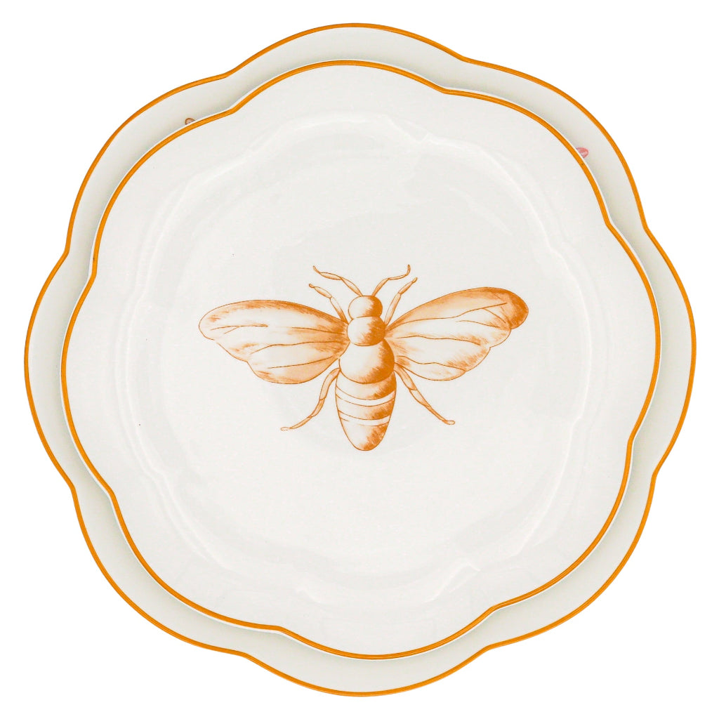Bumble Voyage Scalloped Dinner Plate | Set of 4 (+1 Bonus Plate)