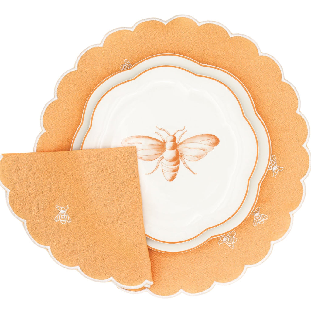 Bumble Voyage Scalloped Dinner Plate | Set of 4 (+1 Bonus Plate)