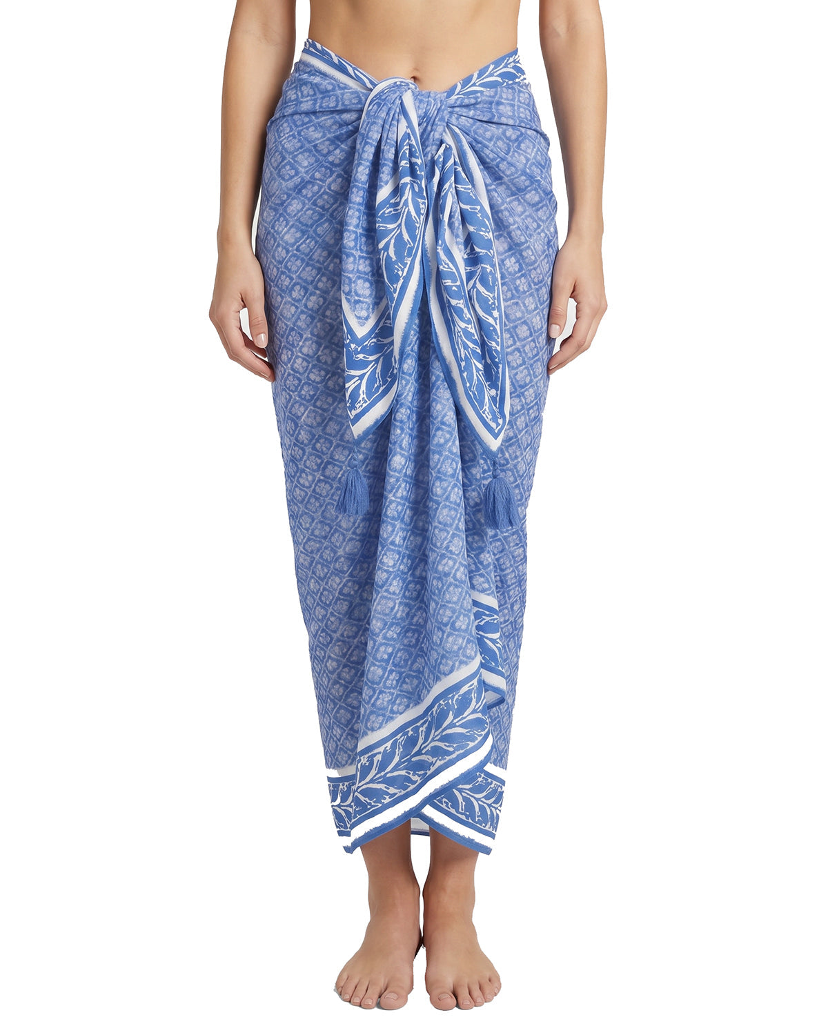 Melanie Pareo In Meridien Breeze