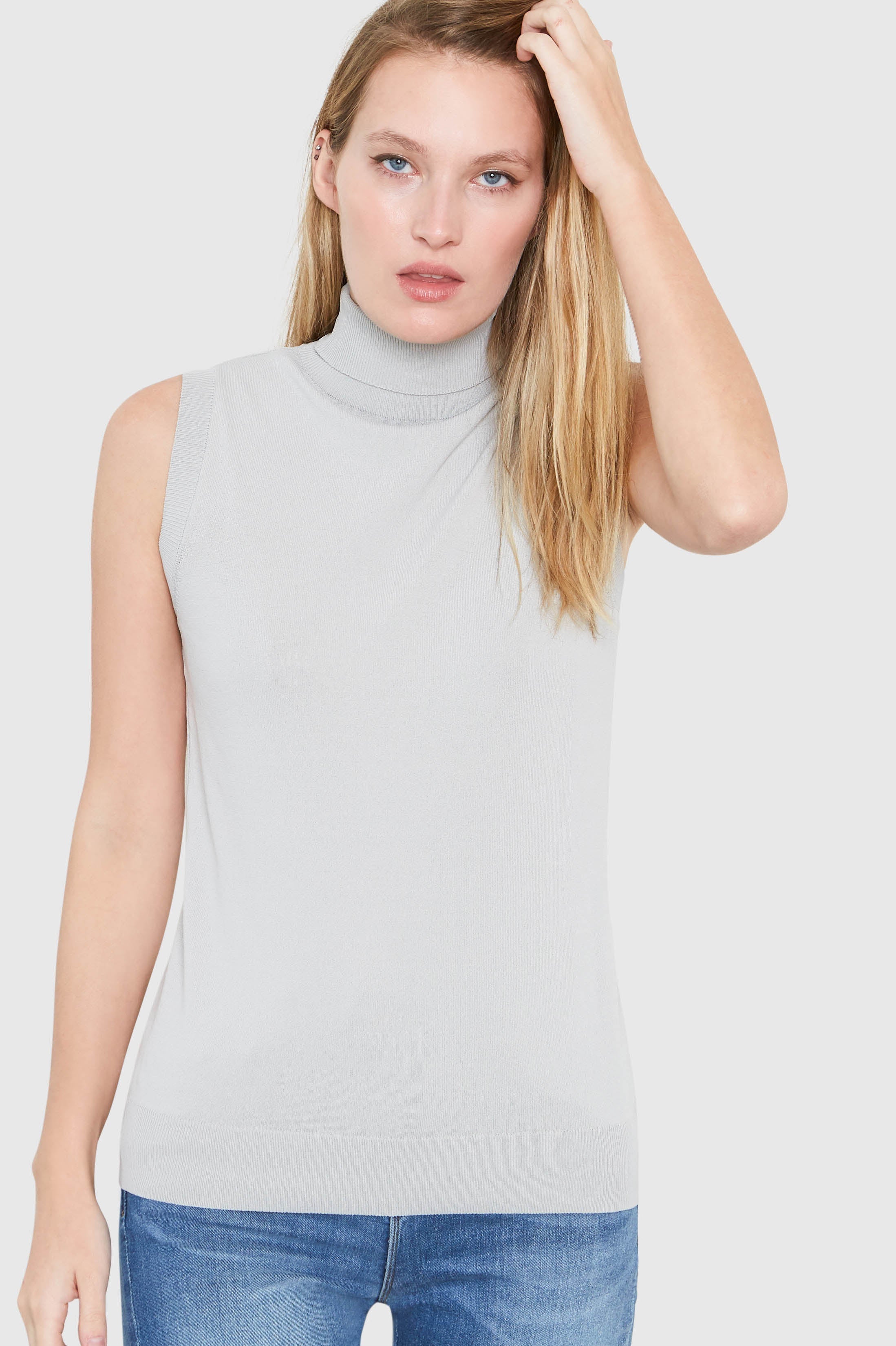 HEPBURN SLEEVELESS VISCOSE SWEATER