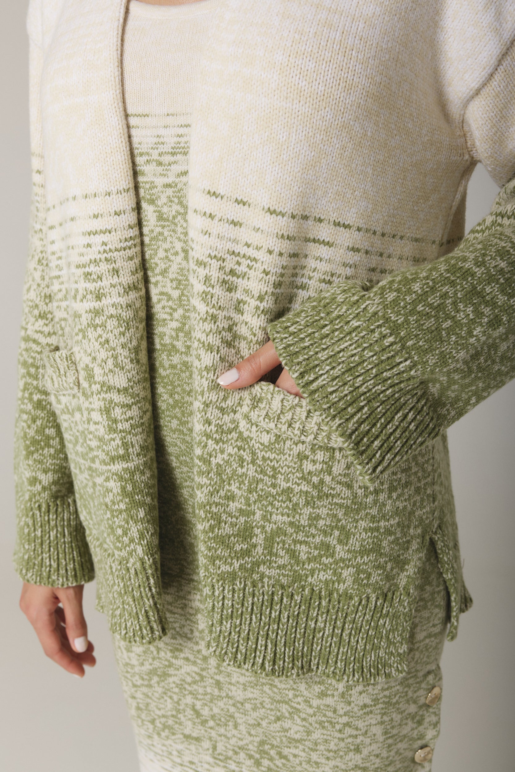 WADIM OMBRÉ OPEN CARDIGAN IN OLIVE COMBO
