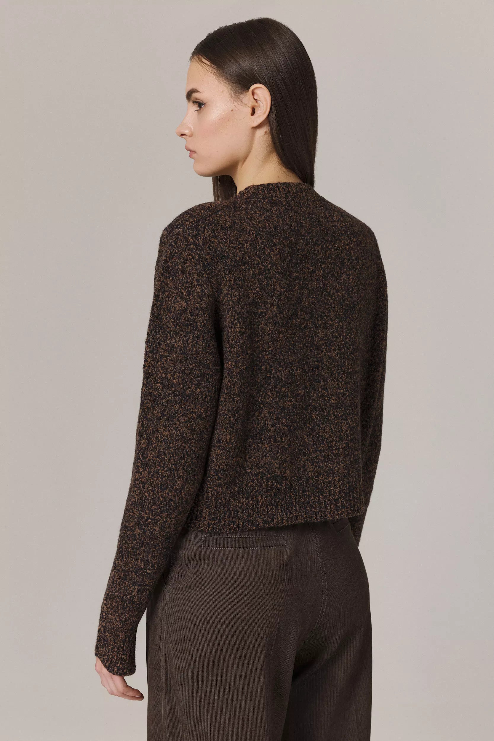 ZOE CASHMERE BOUCLE PULLOVER IN FRECKLED BROWN