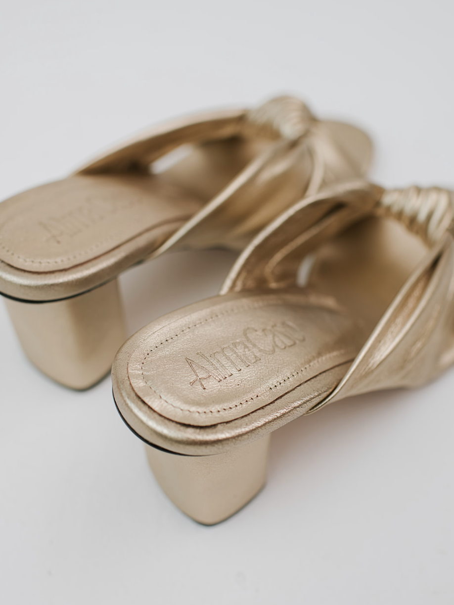 Teresa Mule | Gold