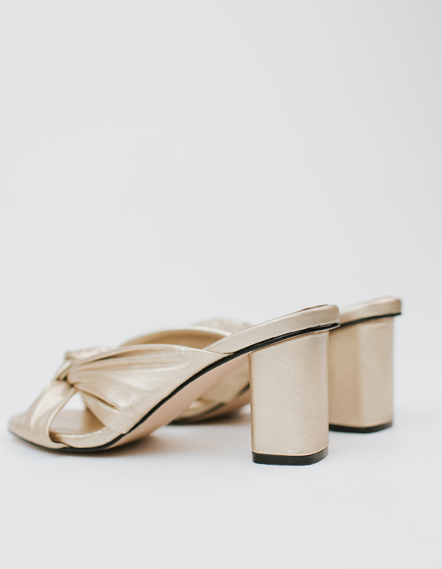 Teresa Mule | Gold
