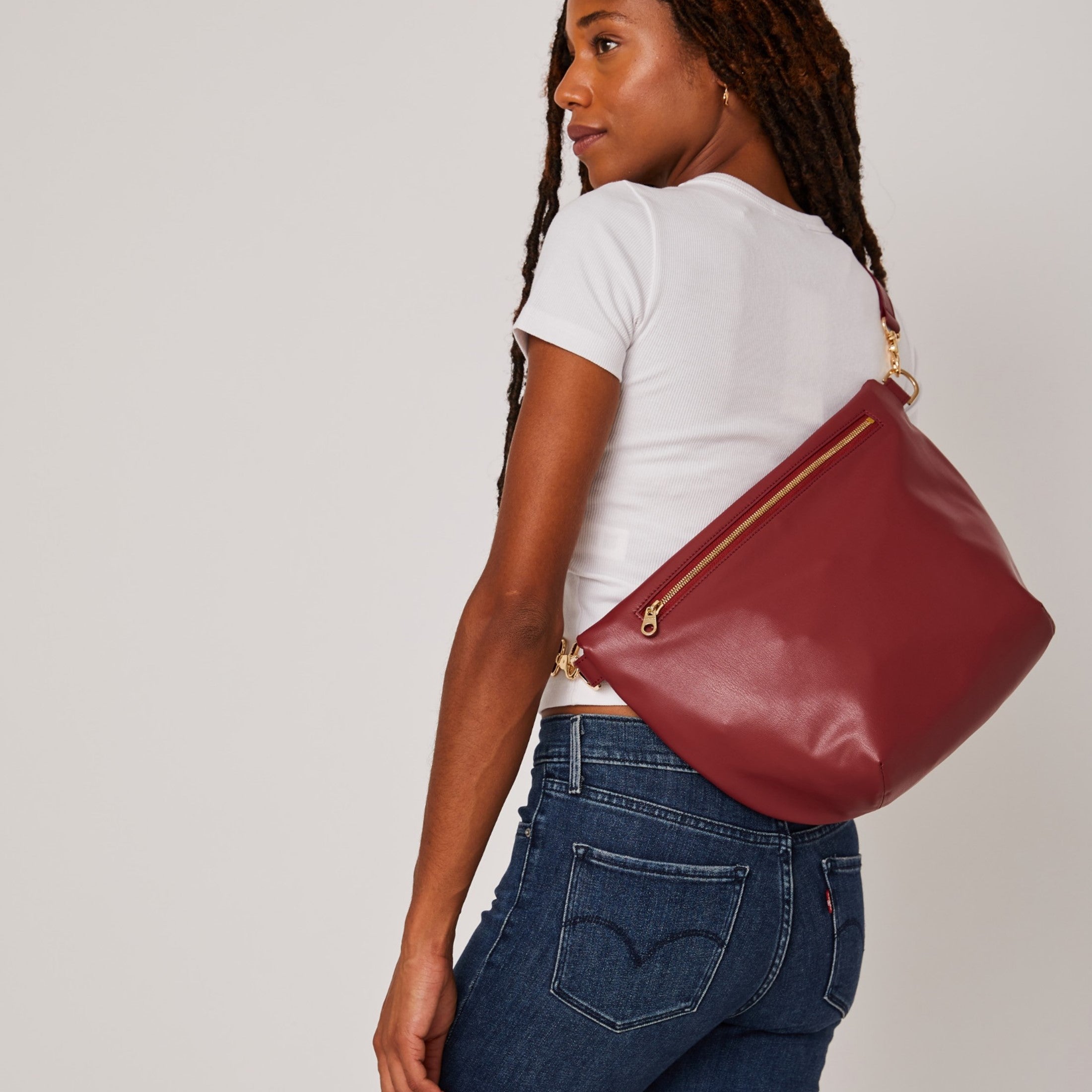 Gala Vegan Hobo Fanny Bag | Wine