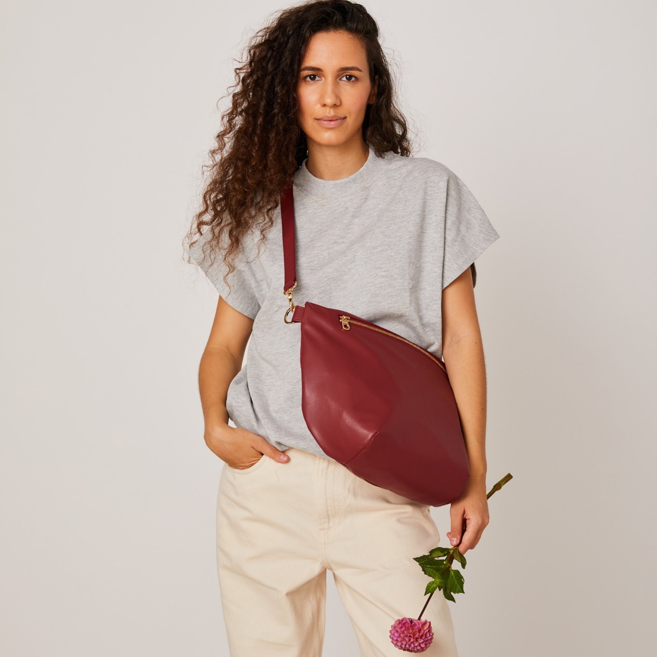 Gala Vegan Hobo Fanny Bag | Wine