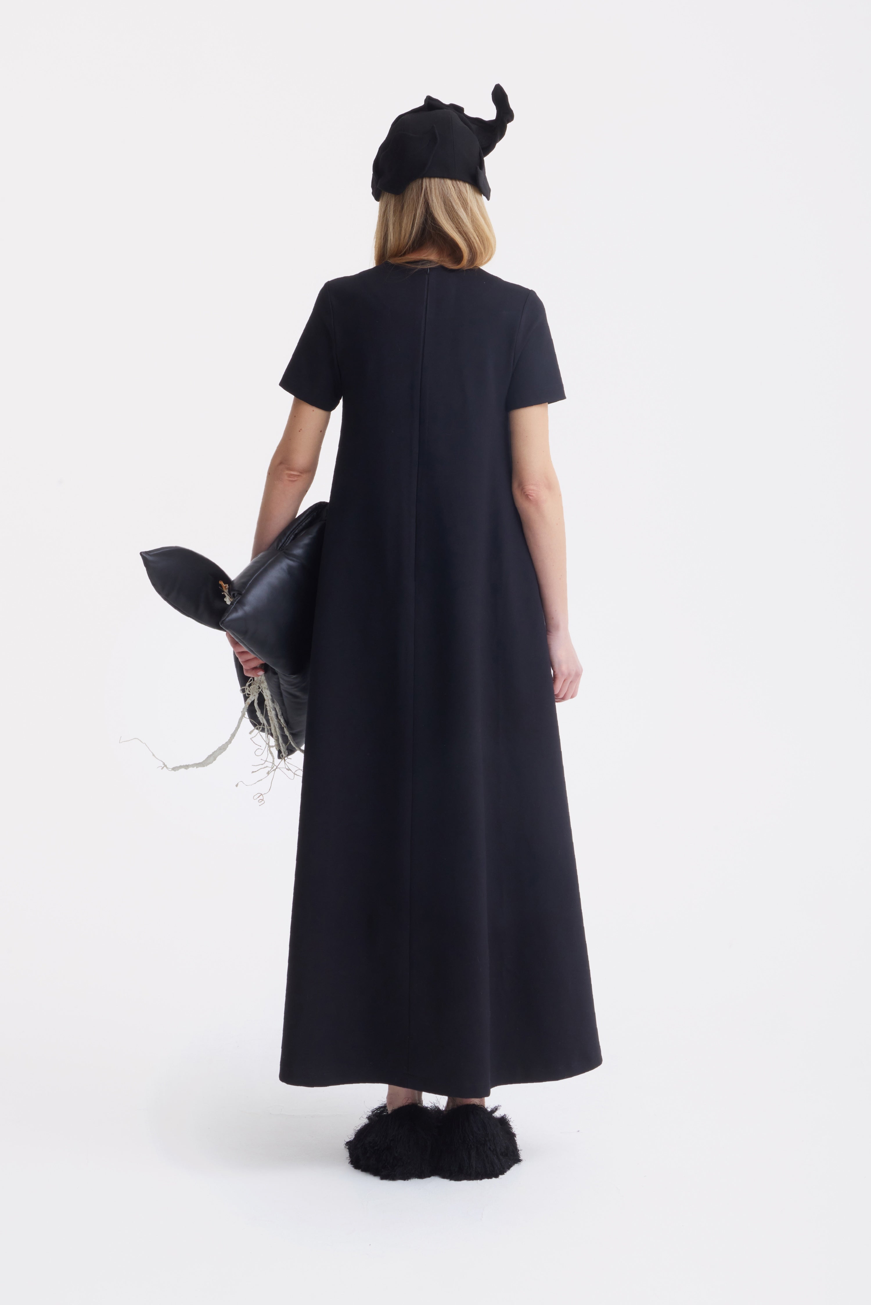 Ankle-Length Knit Dress With Flower Detail