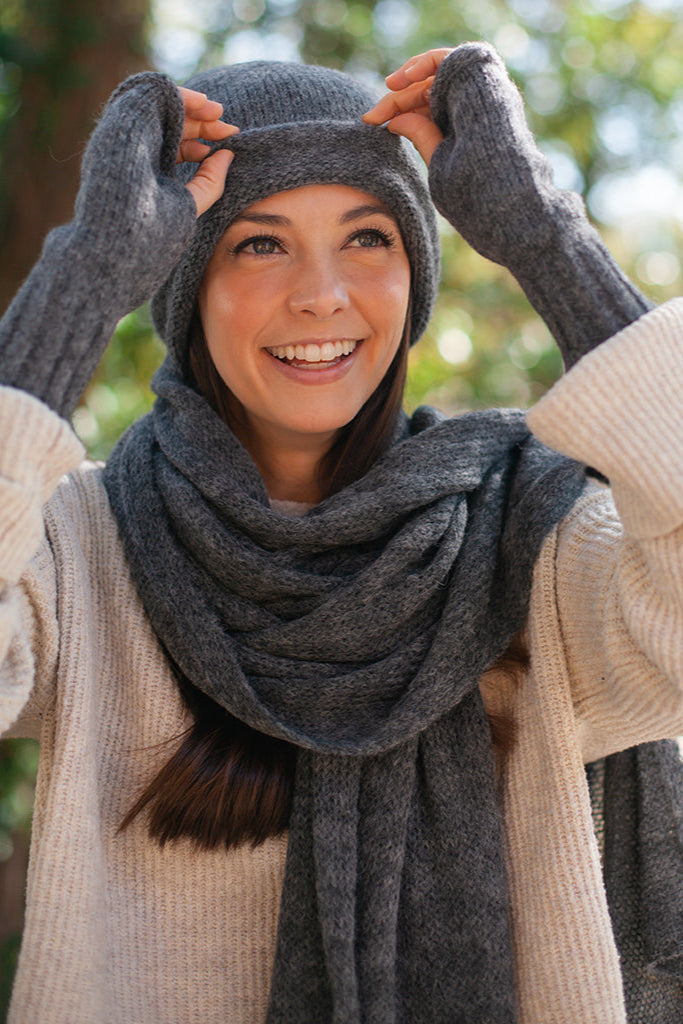 Charcoal Essential Knit Alpaca Gloves