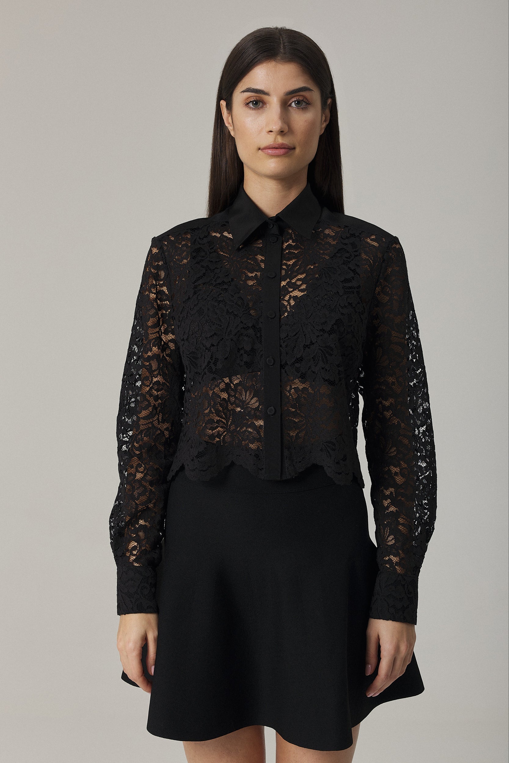 COLE CROPPED LACE SHIRT IN BLACK