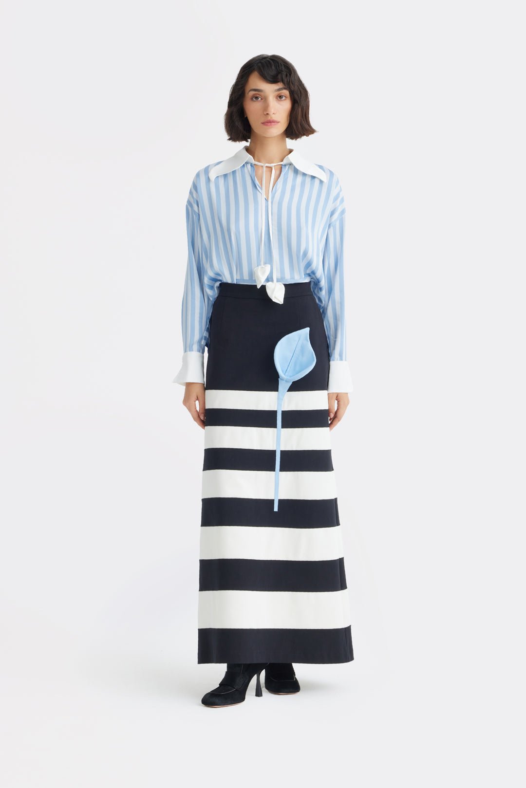 Smart Elegance – Silk-Touch Striped Long-Sleeve Blouse Light Blue - Julia Allert