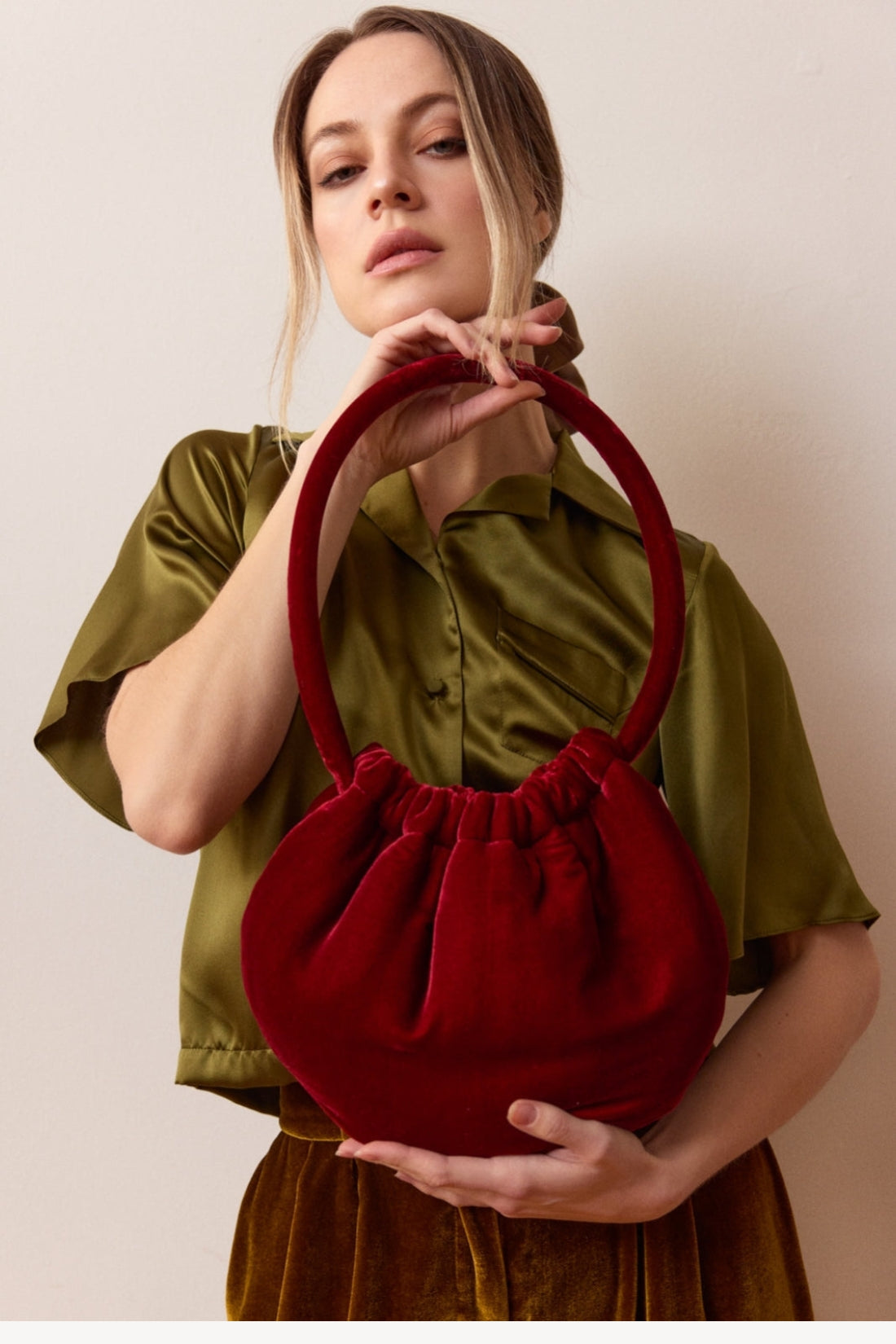 Pomelo Bag in Crimson Red Velvet